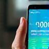 Smartphone che visualizza app dati